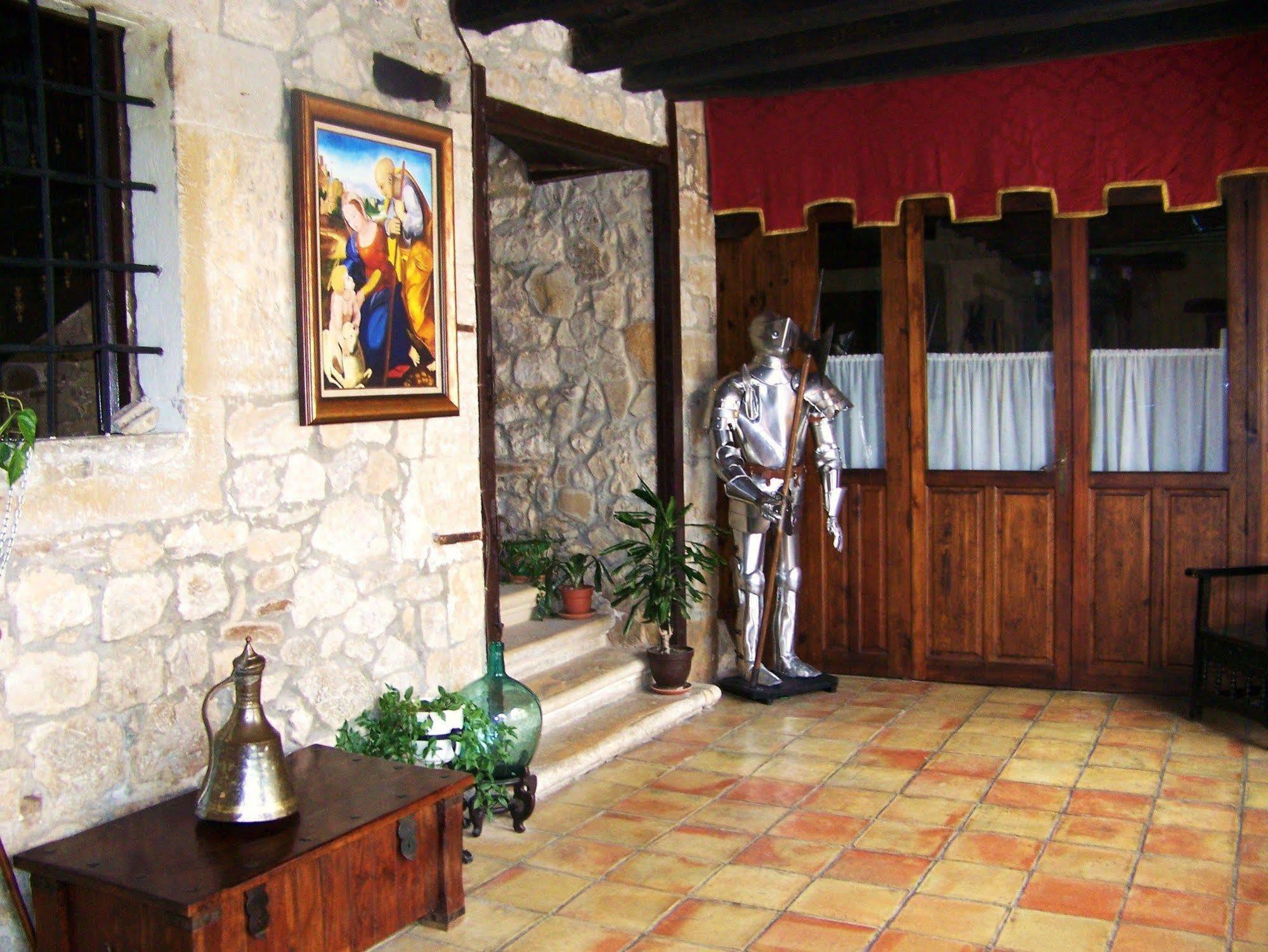 Palacio De Los Alvarado En Las Merindades El Ribero Buitenkant foto