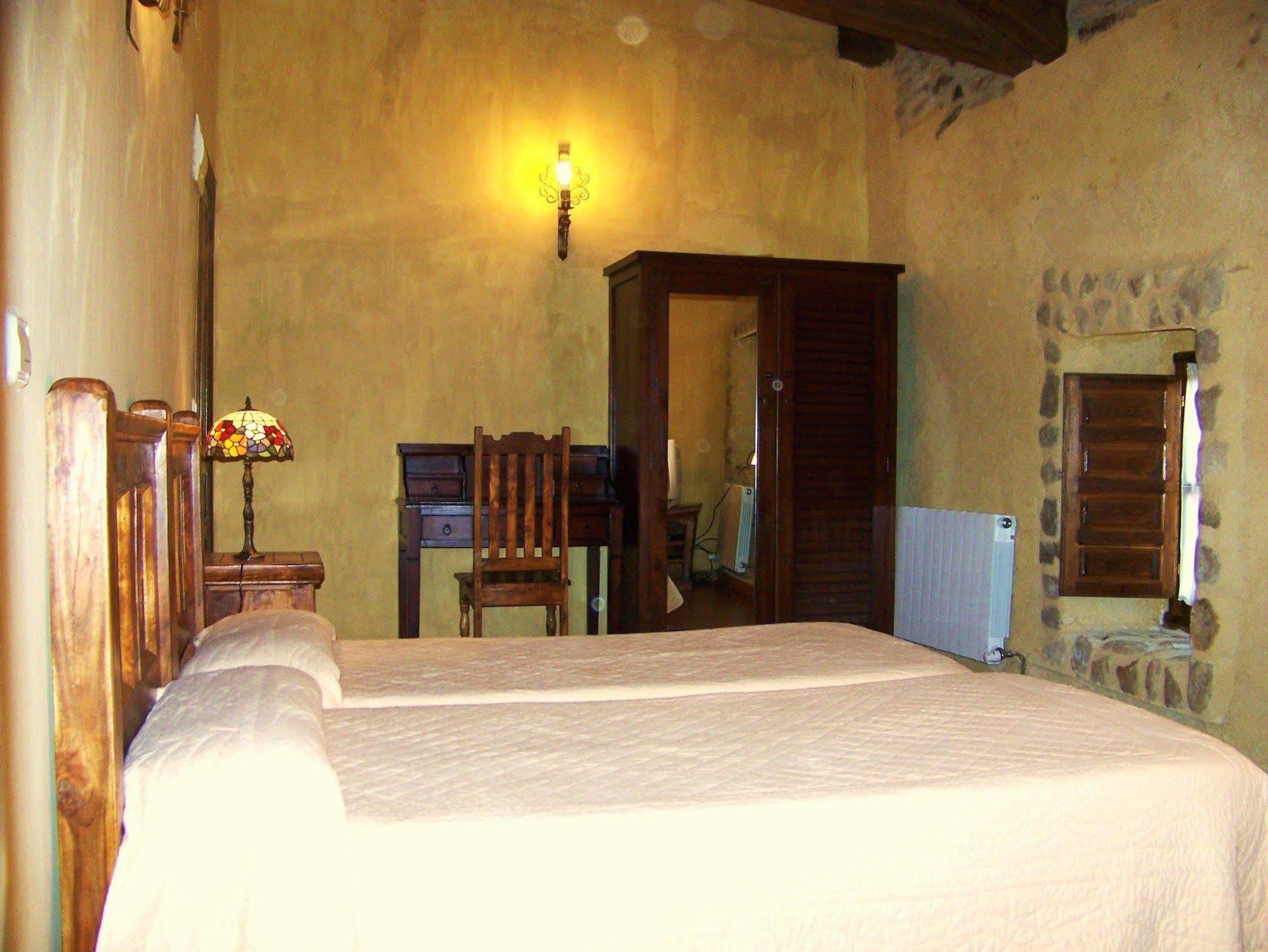 Palacio De Los Alvarado En Las Merindades El Ribero Buitenkant foto